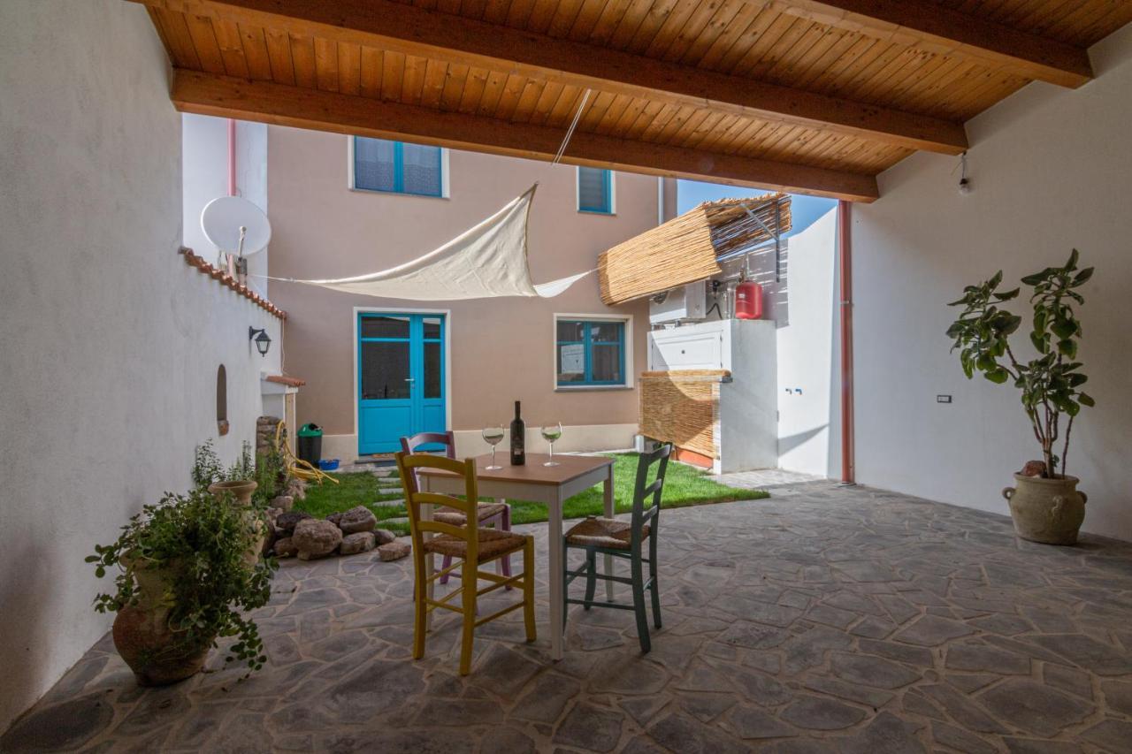La Vecchia Dimora Panzió Marrùbiu Kültér fotó